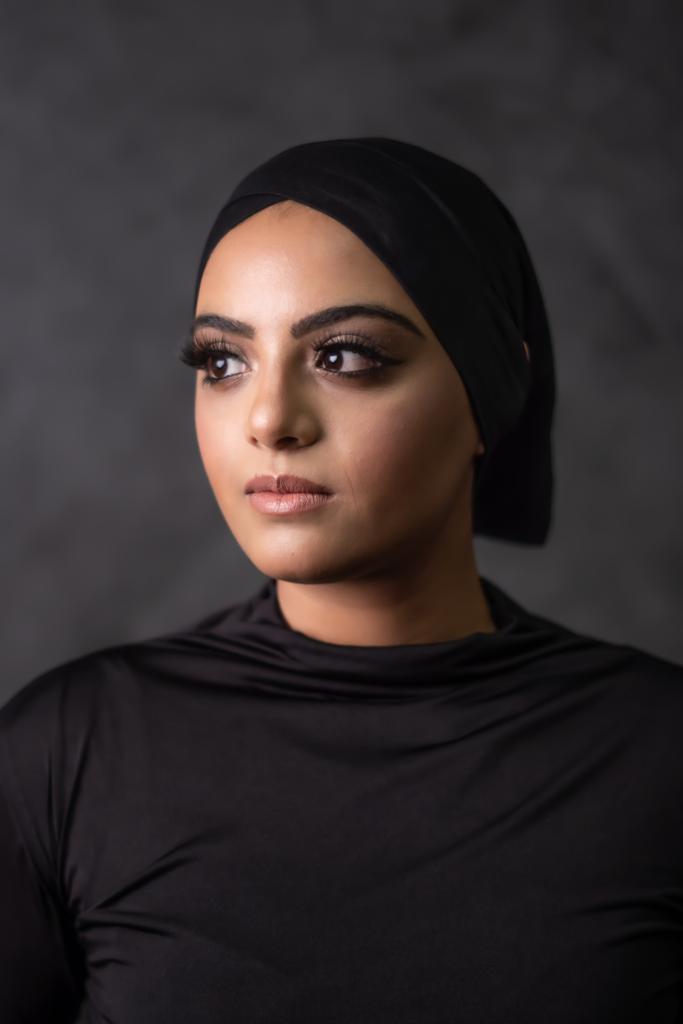 Black V-Shape Tube Undercap with Slits